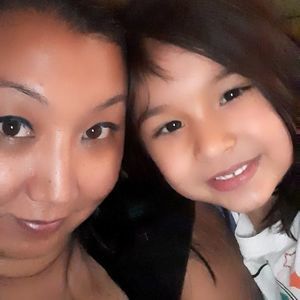 Meet your Posher, Leona